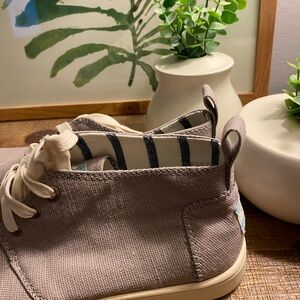 Toms Womens Bota Grey Canvas Sneaker Boot